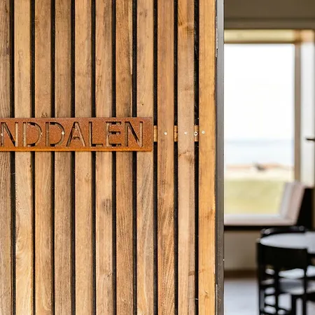 Hébergement de vacances Enjoy The Panoramic View From First Row On Helnaes *