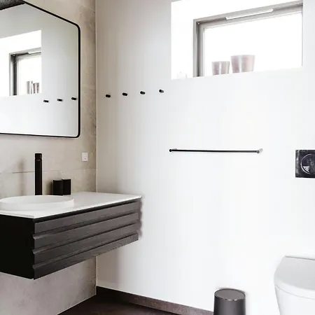 Enjoy The Panoramic View From First Row On Helnaes Hébergement de vacances *